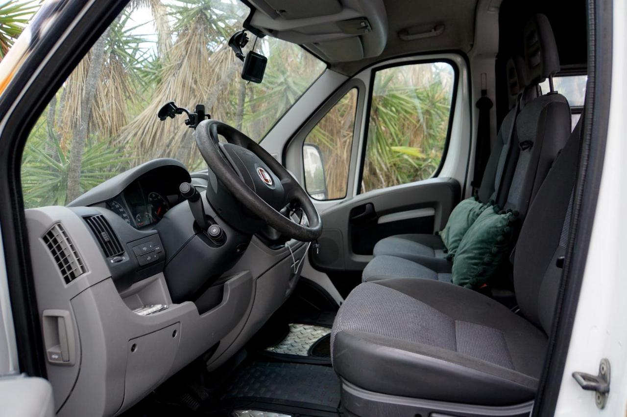 On Road- Feel Freedom With Campervan! Guincho  エクステリア 写真