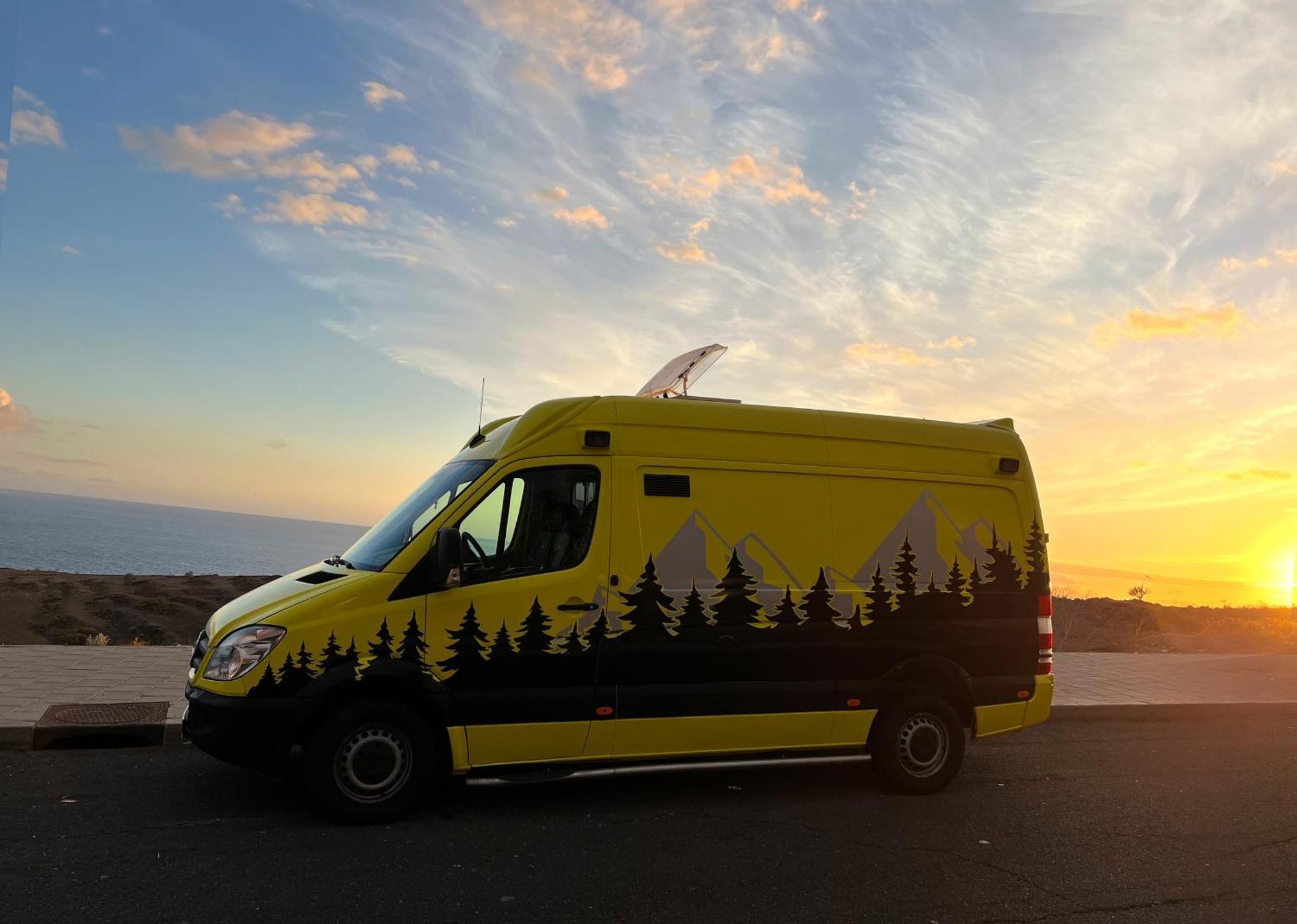 On Road- Feel Freedom With Campervan! Guincho  エクステリア 写真
